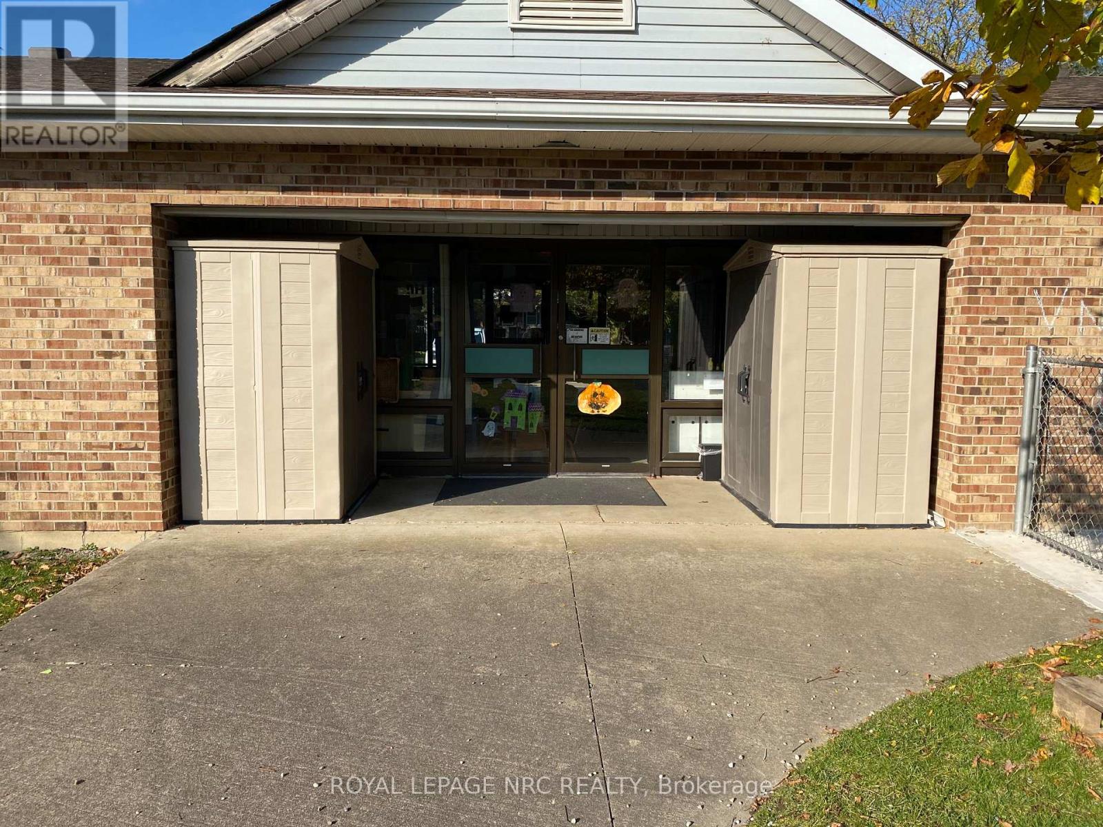 8055 Mcleod Road, Niagara Falls, Ontario  L2H 3A4 - Photo 11 - X12740900