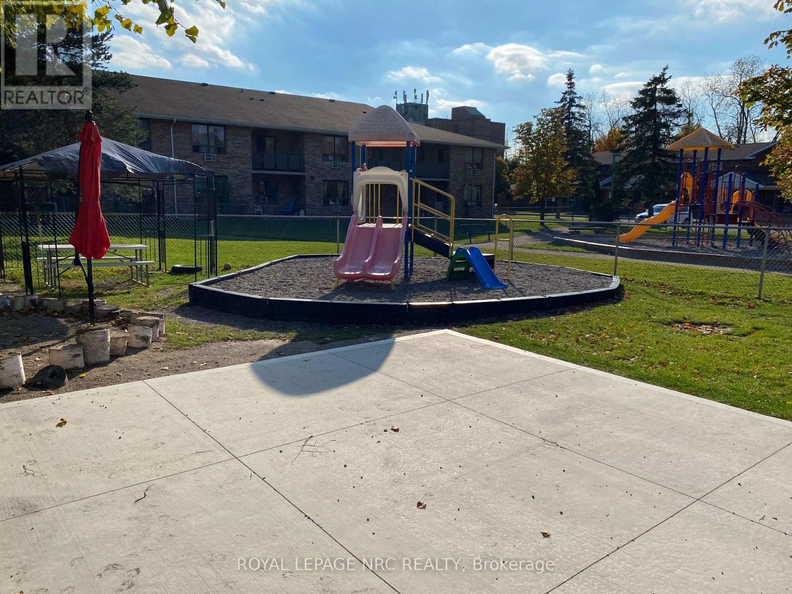 8055 Mcleod Road, Niagara Falls, Ontario  L2H 3A4 - Photo 12 - X12740900