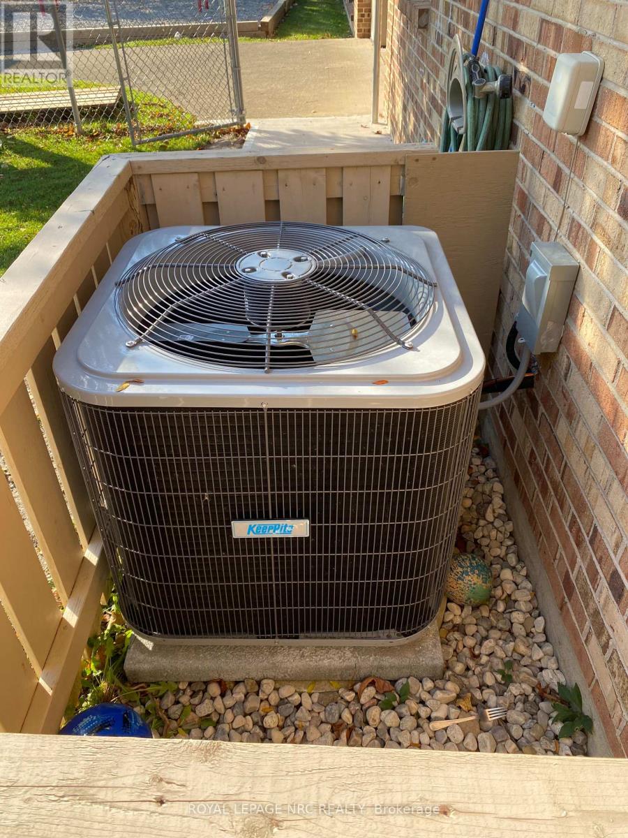 8055 Mcleod Road, Niagara Falls, Ontario  L2H 3A4 - Photo 16 - X12740900