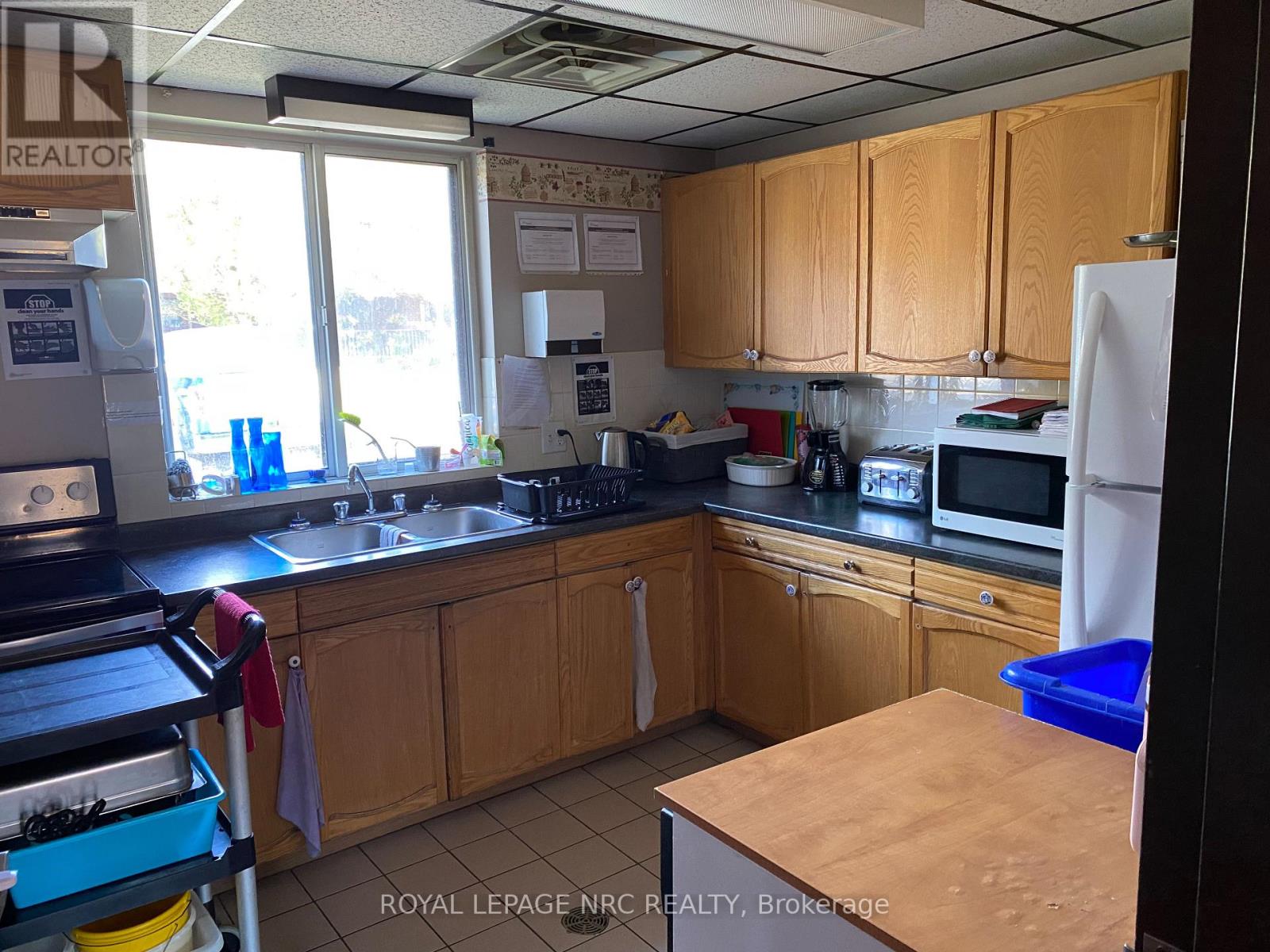 8055 Mcleod Road, Niagara Falls, Ontario  L2H 3A4 - Photo 8 - X12740900