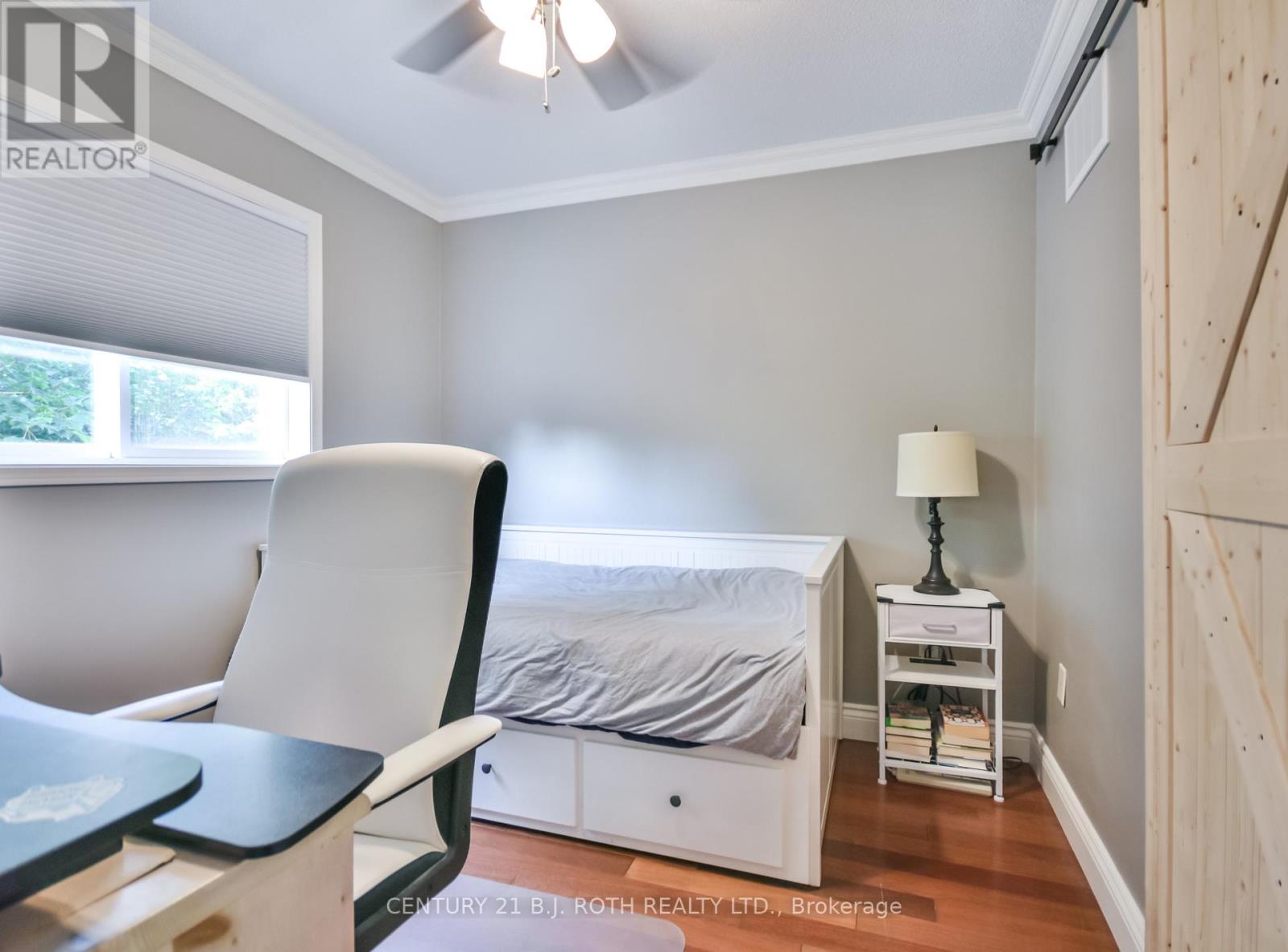 1327 Vincent Crescent, Innisfil, Ontario  L9S 1Z8 - Photo 16 - N12592234