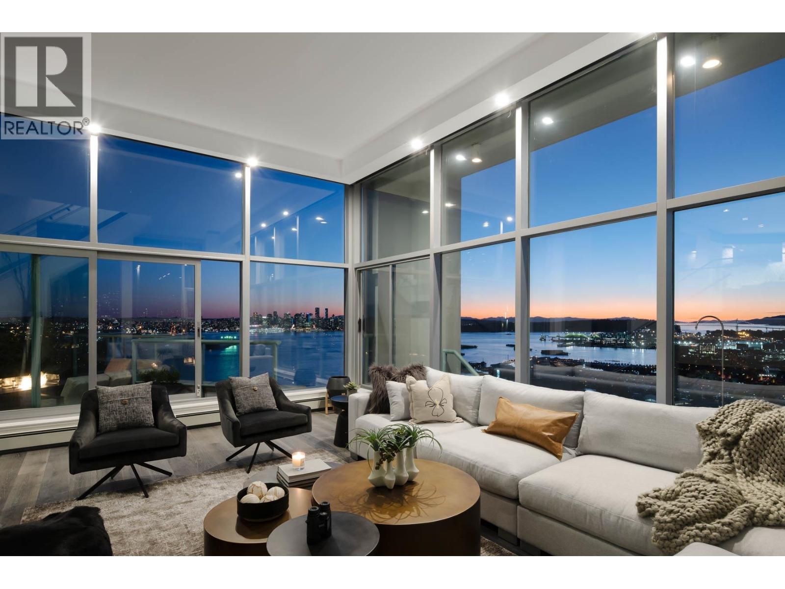 2901 120 W 2ND STREET, North Vancouver, British Columbia