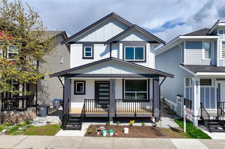 19109 67 AVENUE, Surrey, British Columbia