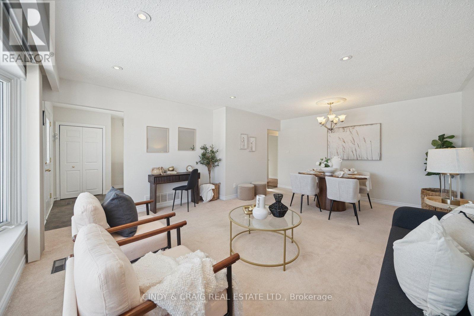 288 Harmony Road N, Oshawa, Ontario  L1G 6L5 - Photo 5 - E12740906