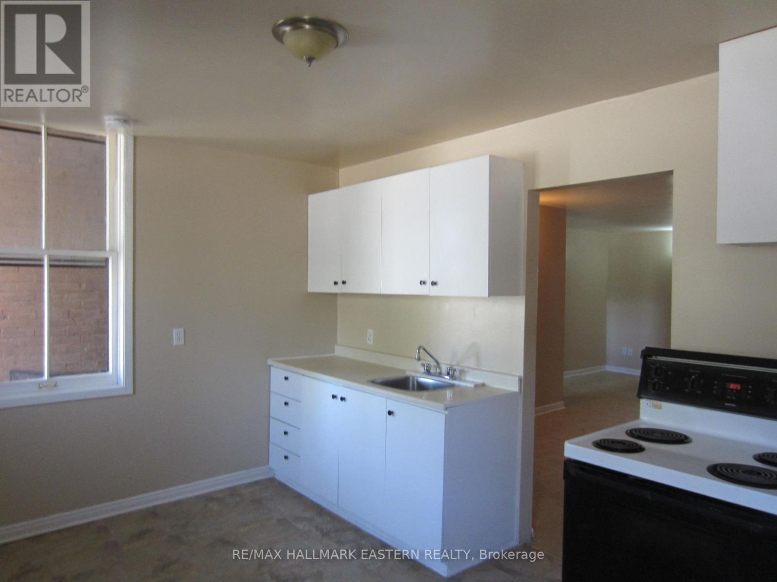 122 Park Street N, Peterborough, Ontario  K9J 3V7 - Photo 6 - X12740338