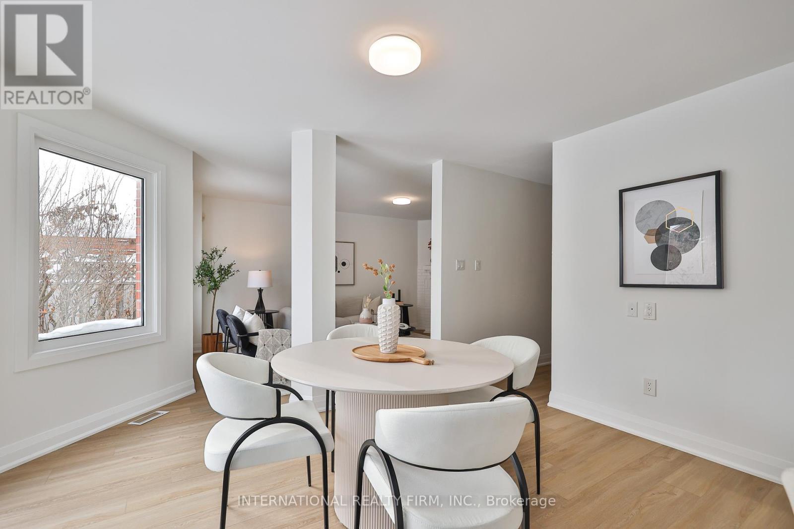 3286 Thorncrest Drive, Mississauga, Ontario  L5L 4K6 - Photo 18 - W12740894