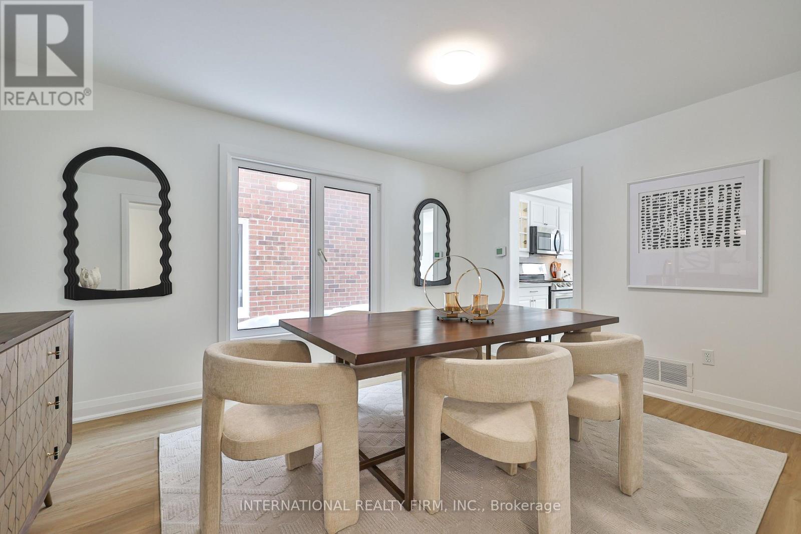 3286 Thorncrest Drive, Mississauga, Ontario  L5L 4K6 - Photo 20 - W12740894