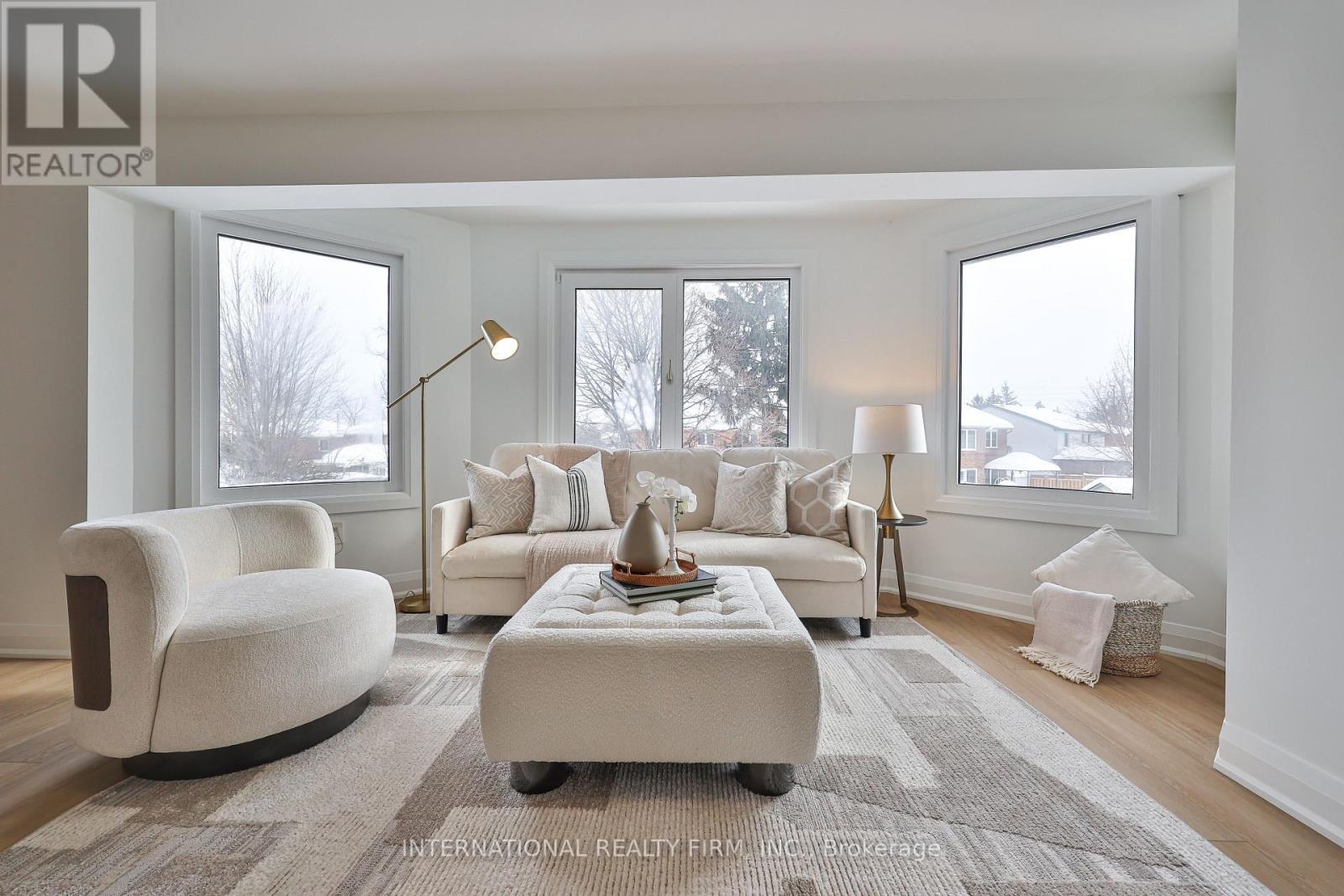 3286 Thorncrest Drive, Mississauga, Ontario  L5L 4K6 - Photo 25 - W12740894