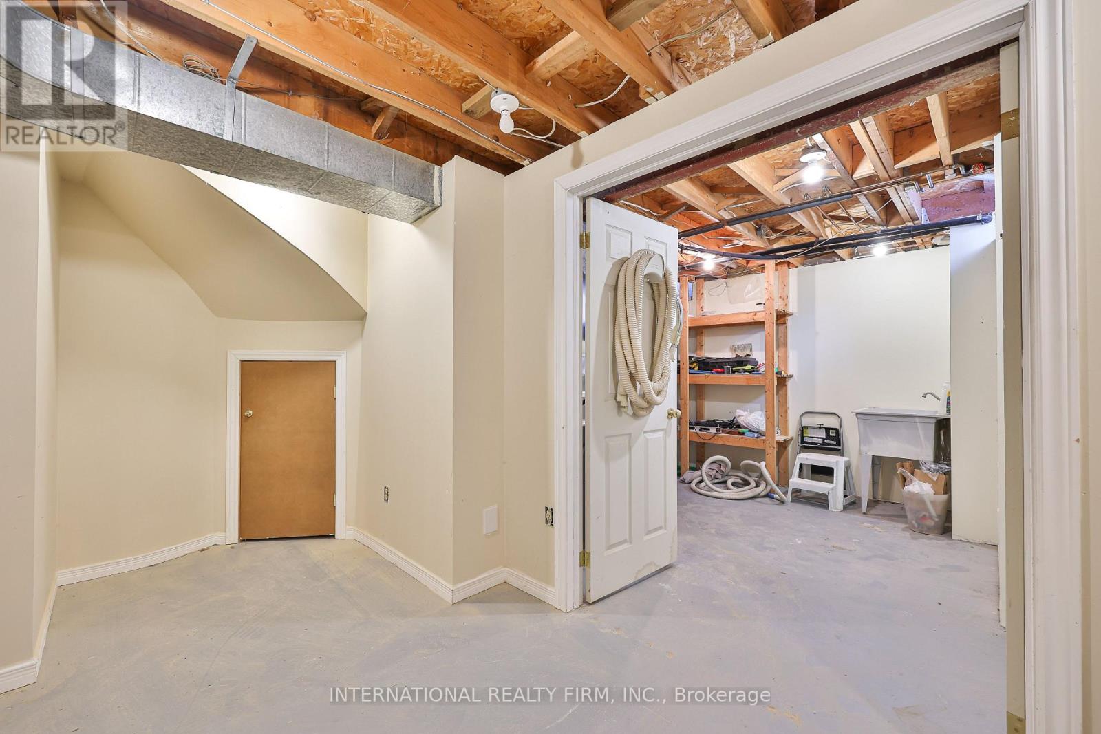 3286 Thorncrest Drive, Mississauga, Ontario  L5L 4K6 - Photo 48 - W12740894