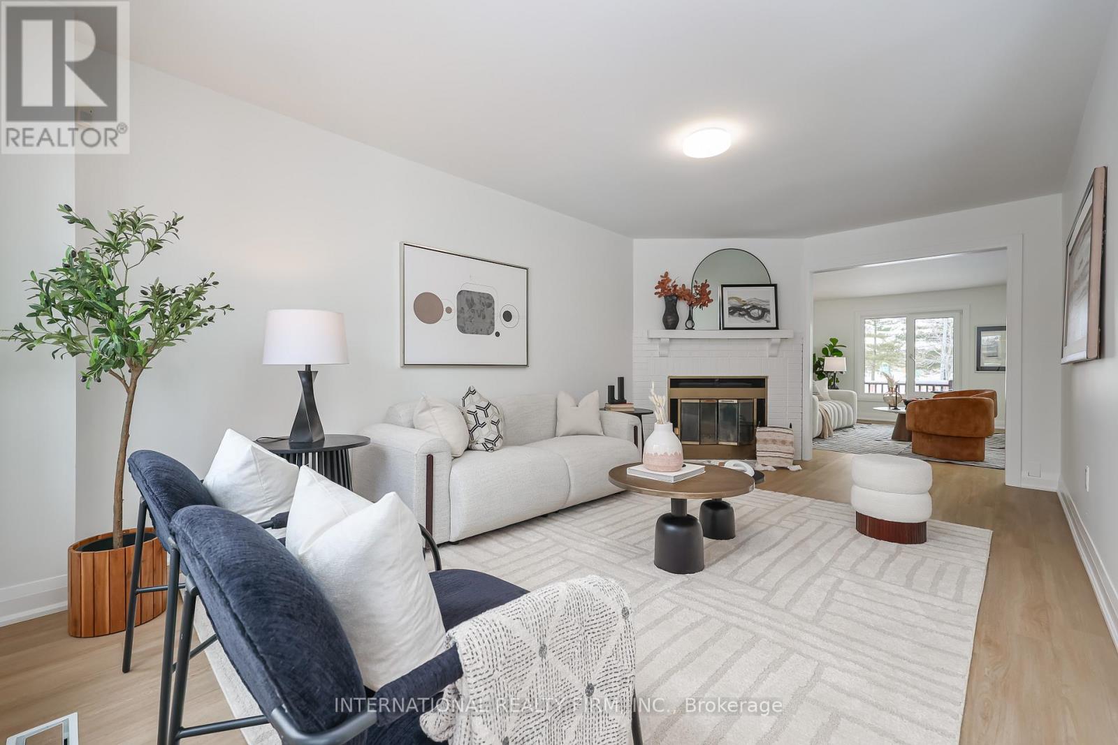 3286 Thorncrest Drive, Mississauga, Ontario  L5L 4K6 - Photo 8 - W12740894