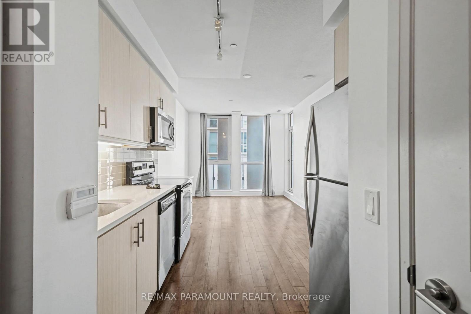 302 - 17 Zorra Street, Toronto, Ontario  M8Z 0C8 - Photo 6 - W12740914