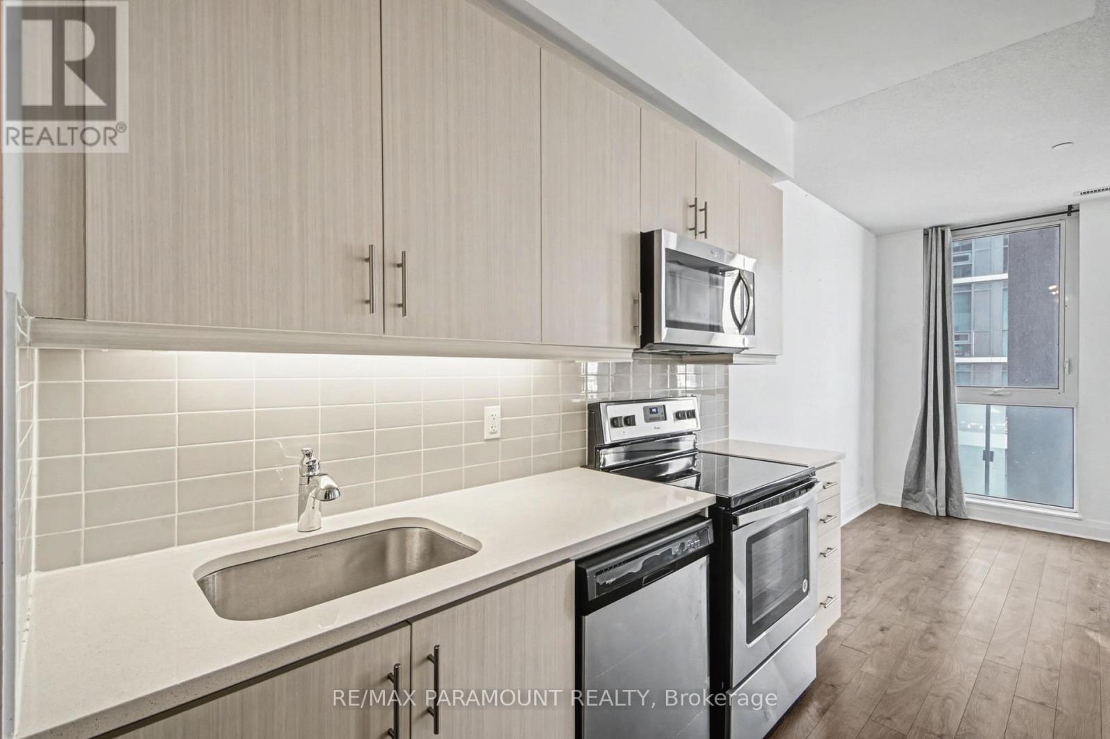 302 - 17 Zorra Street, Toronto, Ontario  M8Z 0C8 - Photo 7 - W12740914