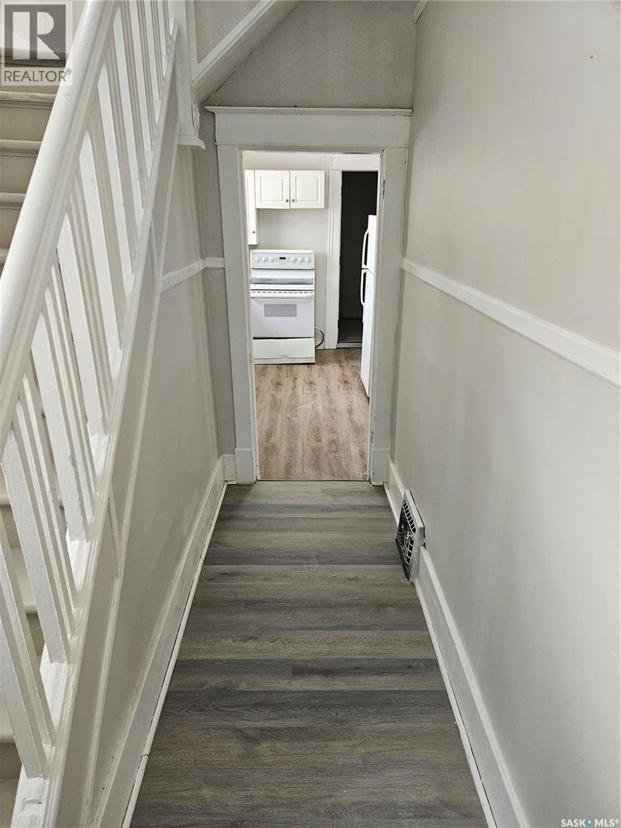 1215 Rae Street, Regina, Saskatchewan  S4T 2C2 - Photo 4 - SK027614