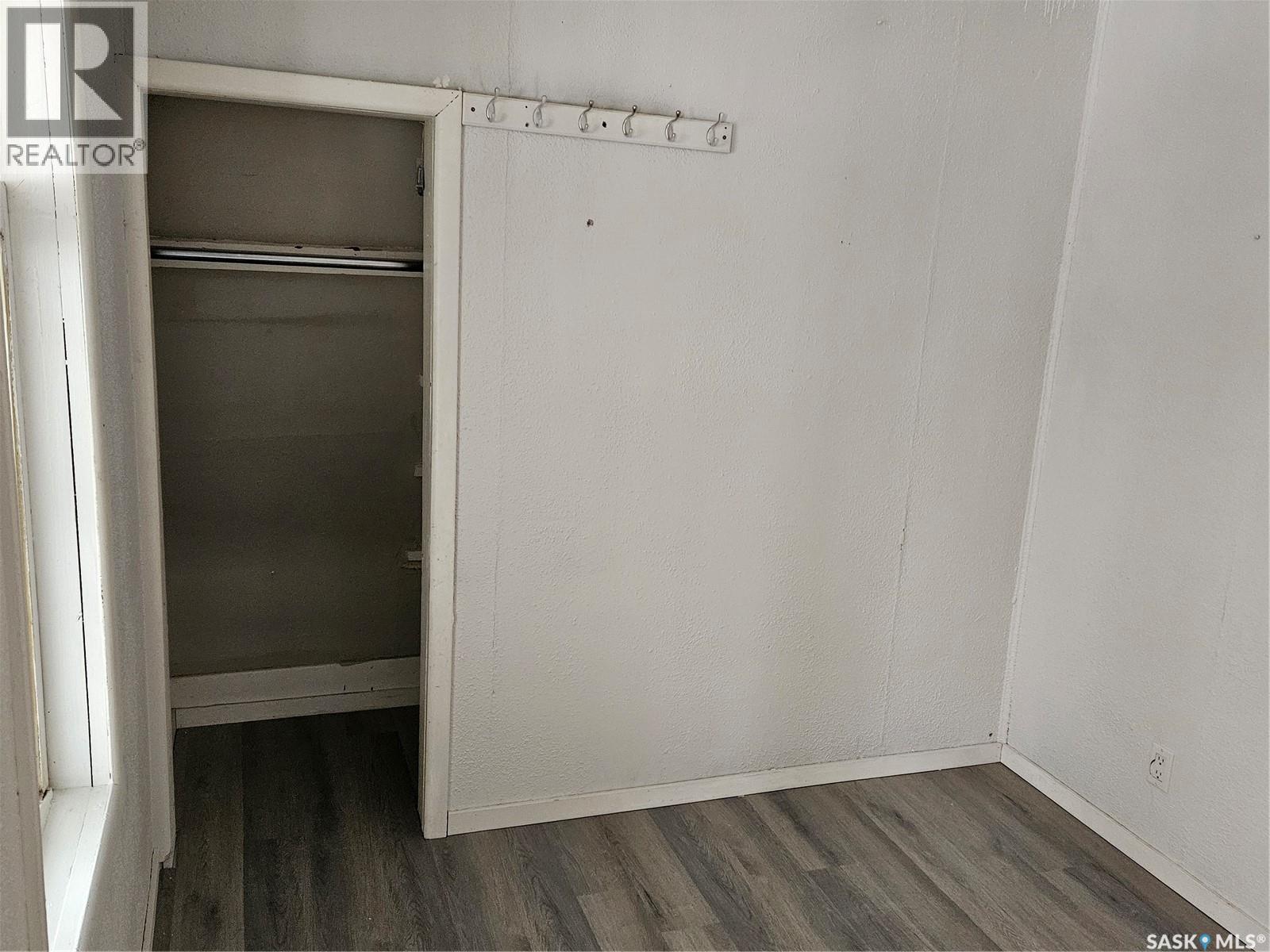 1215 Rae Street, Regina, Saskatchewan  S4T 2C2 - Photo 9 - SK027614