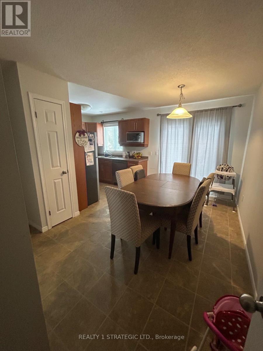 27 - 1600 Mickleborough Drive, London North, Ontario  N6G 5R9 - Photo 11 - X12740932