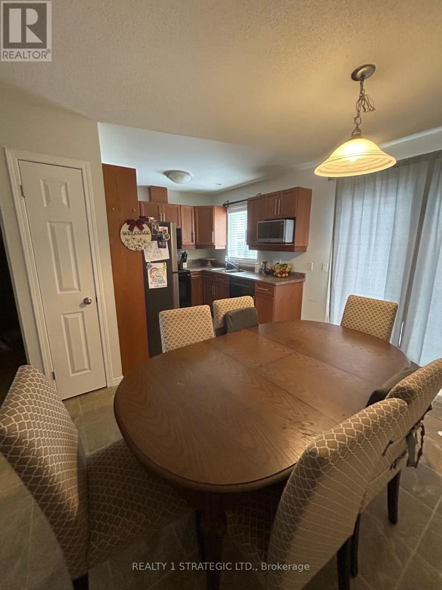 27 - 1600 Mickleborough Drive, London North, Ontario  N6G 5R9 - Photo 12 - X12740932