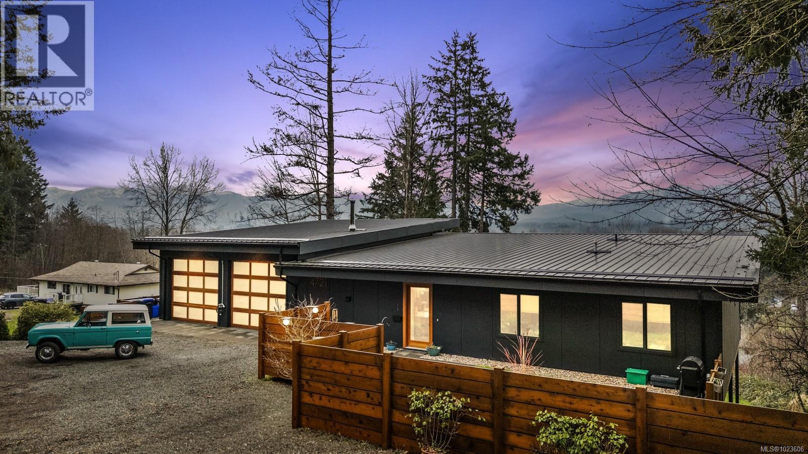 4721 Island Hwy, Courtenay, British Columbia