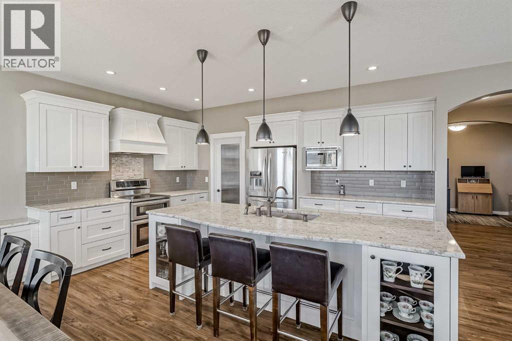 60 Sheep River Heights, Okotoks, Alberta  T1S 2A1 - Photo 2 - A2278606