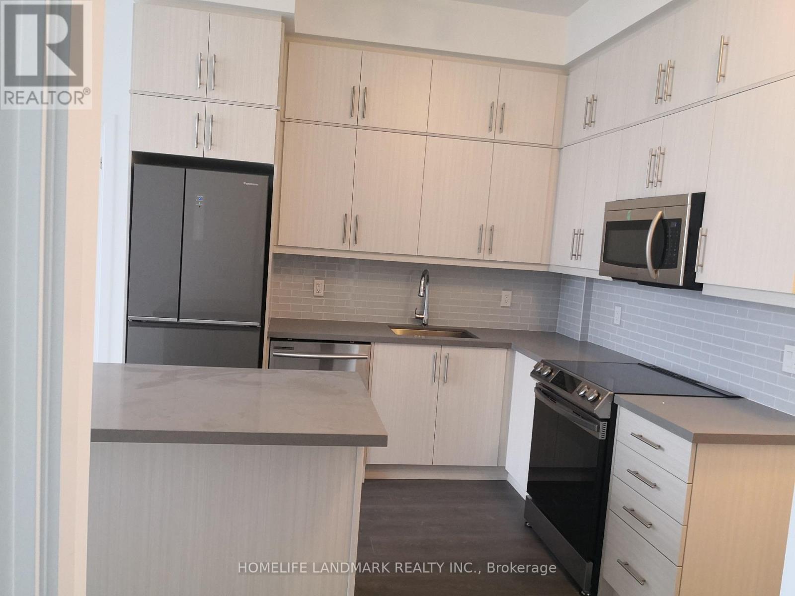 Ph11 - 75 Oneida Crescent, Richmond Hill, Ontario  L4B 0H3 - Photo 7 - N12740960