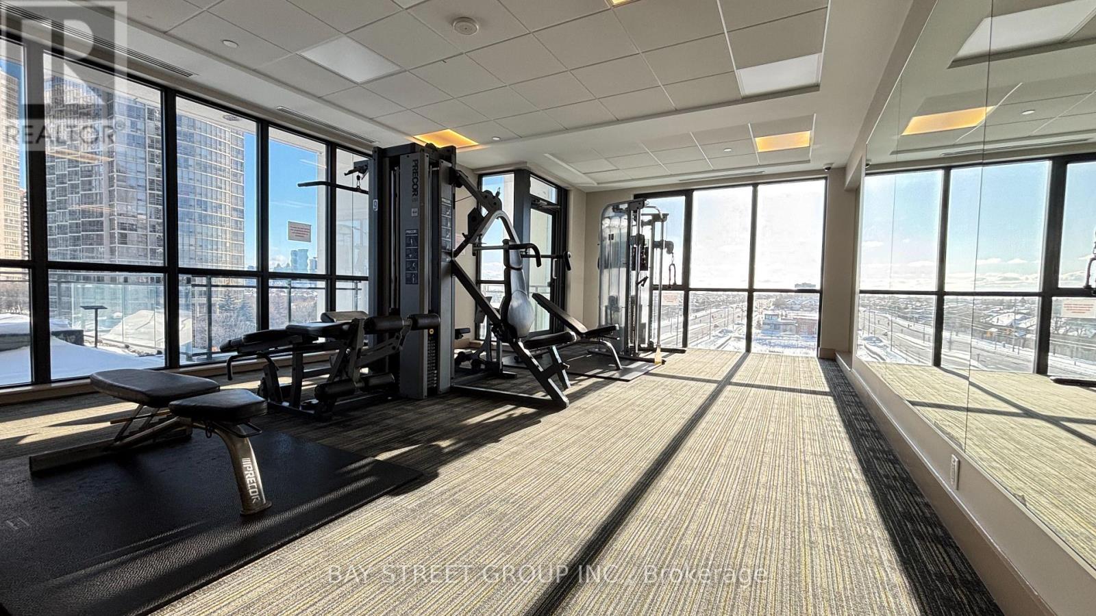 2801 - 75 Eglinton Avenue W, Mississauga, Ontario  L5R 0E5 - Photo 5 - W12679392