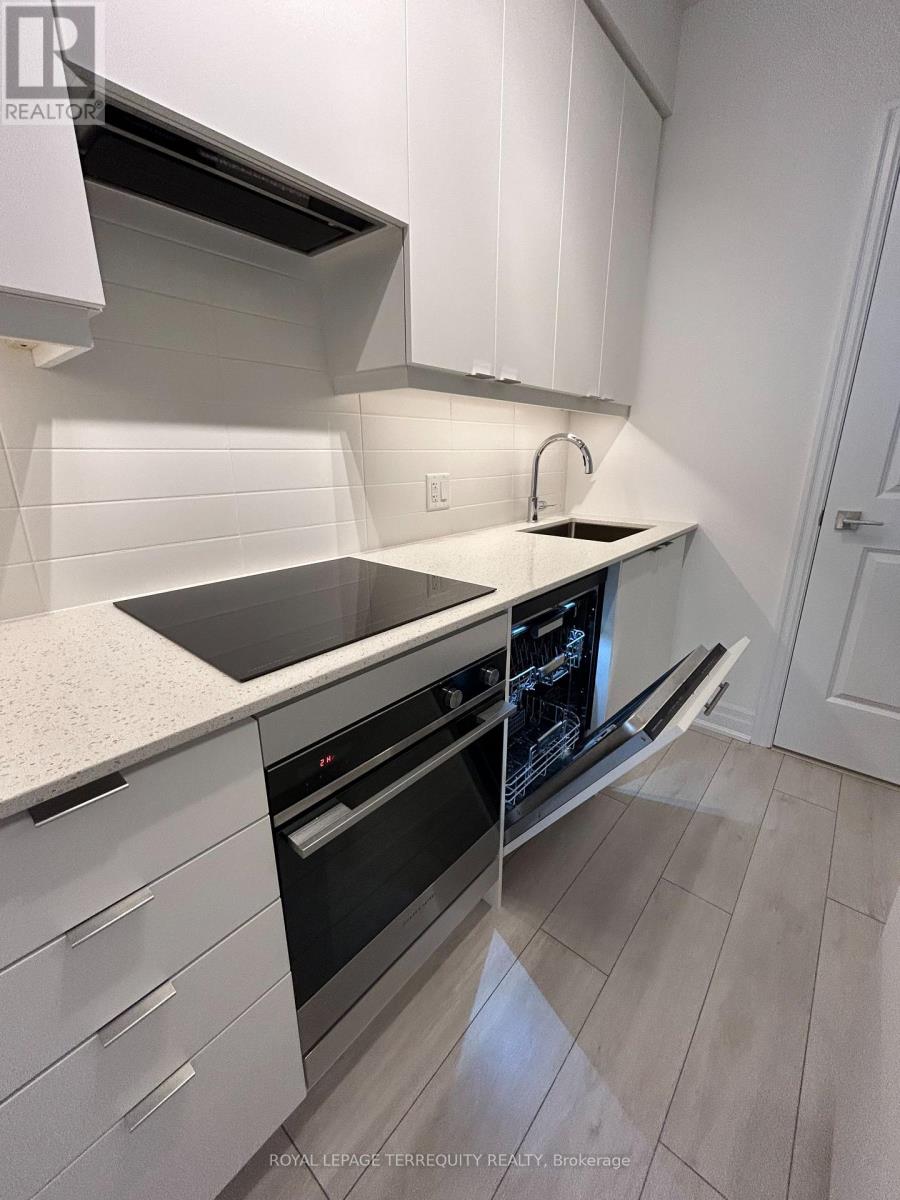 307 - 30 Elm Drive W, Mississauga, Ontario  L5B 0N6 - Photo 14 - W12740928