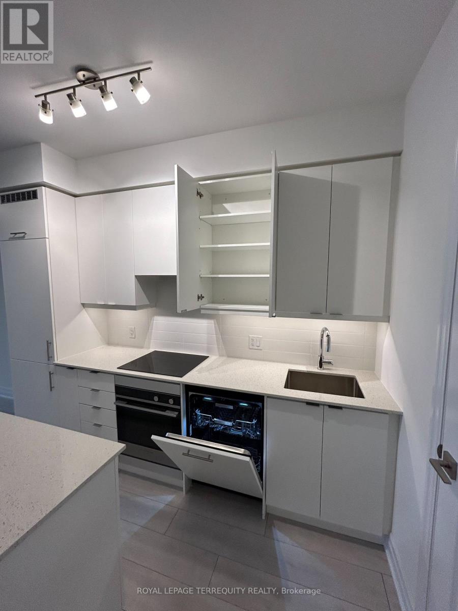 307 - 30 Elm Drive W, Mississauga, Ontario  L5B 0N6 - Photo 16 - W12740928