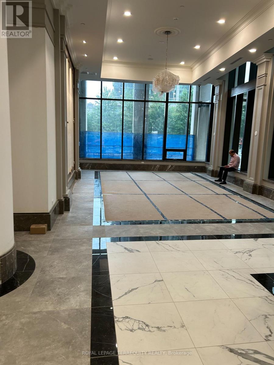 307 - 30 Elm Drive W, Mississauga, Ontario  L5B 0N6 - Photo 4 - W12740928
