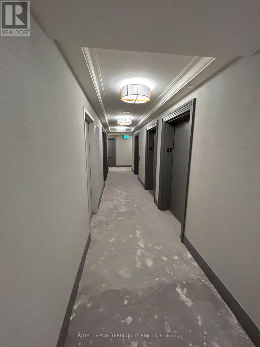 307 - 30 Elm Drive W, Mississauga, Ontario  L5B 0N6 - Photo 8 - W12740928