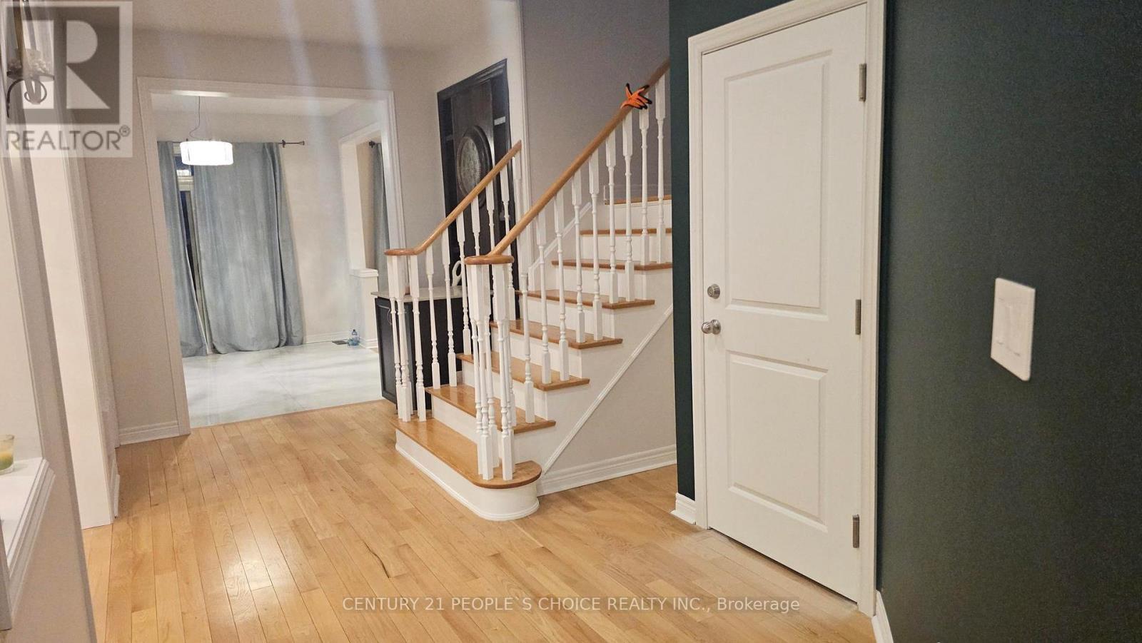 24 Yardmaster Drive, Brampton, Ontario  L7A 3Z8 - Photo 10 - W12740950