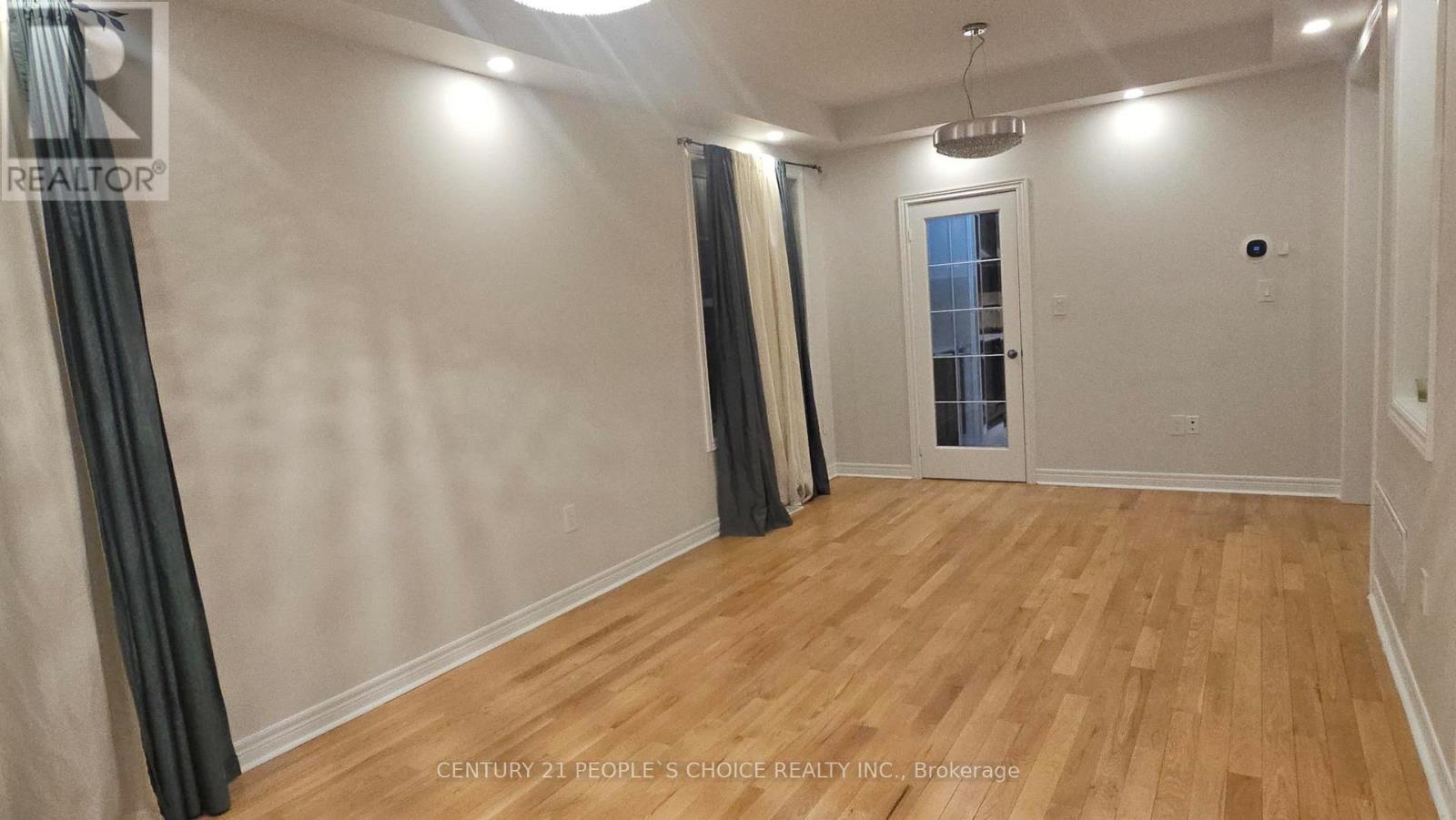 24 Yardmaster Drive, Brampton, Ontario  L7A 3Z8 - Photo 7 - W12740950