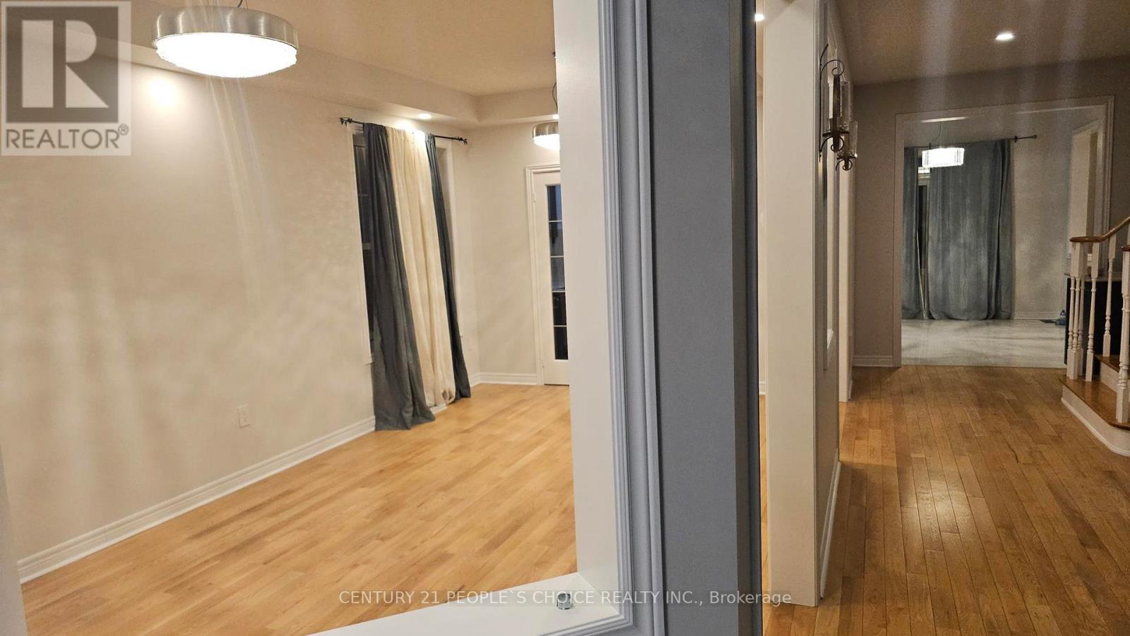 24 Yardmaster Drive, Brampton, Ontario  L7A 3Z8 - Photo 9 - W12740950