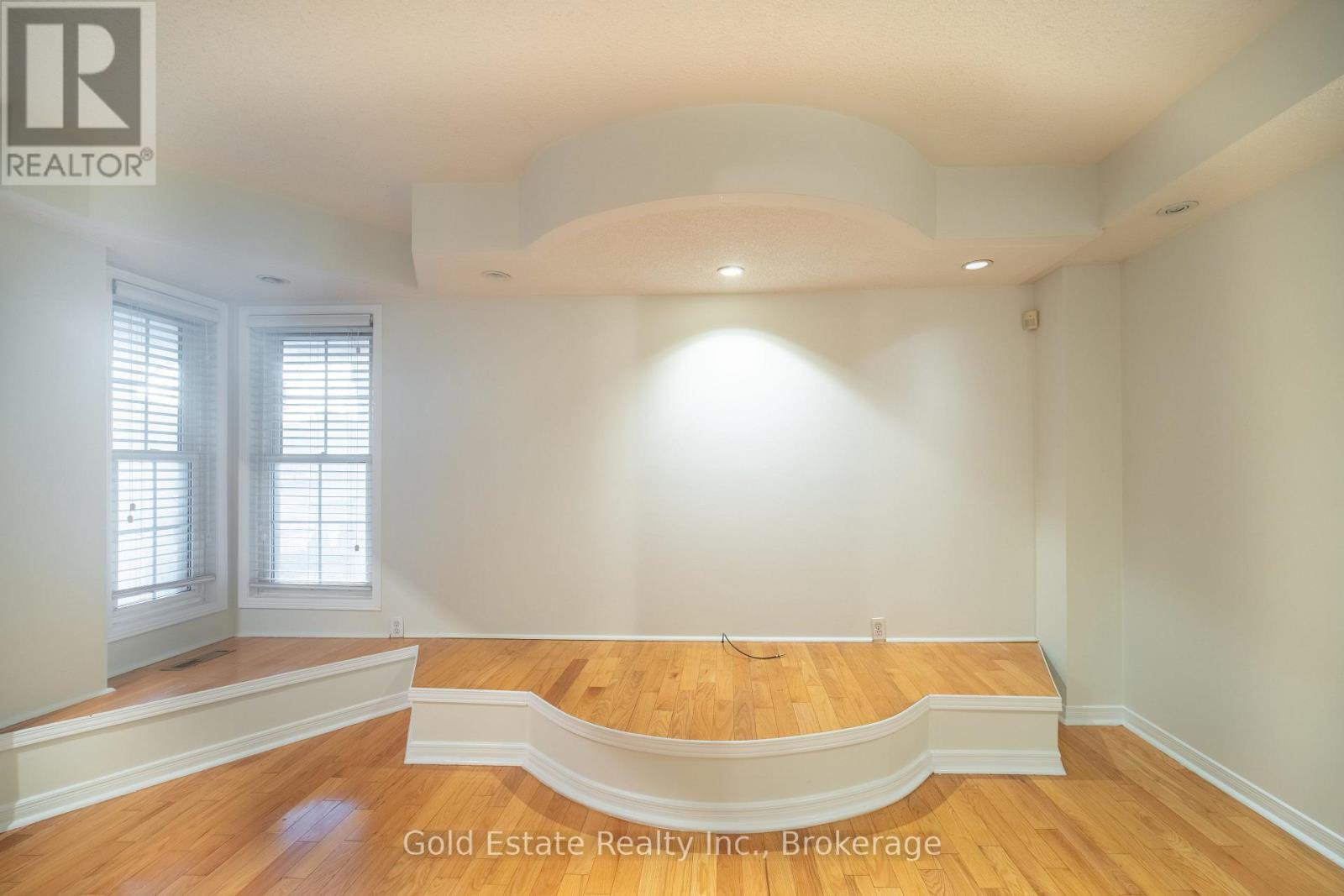 3850 Cedar Hedge Rise, Mississauga, Ontario  L5N 6X2 - Photo 13 - W12740976