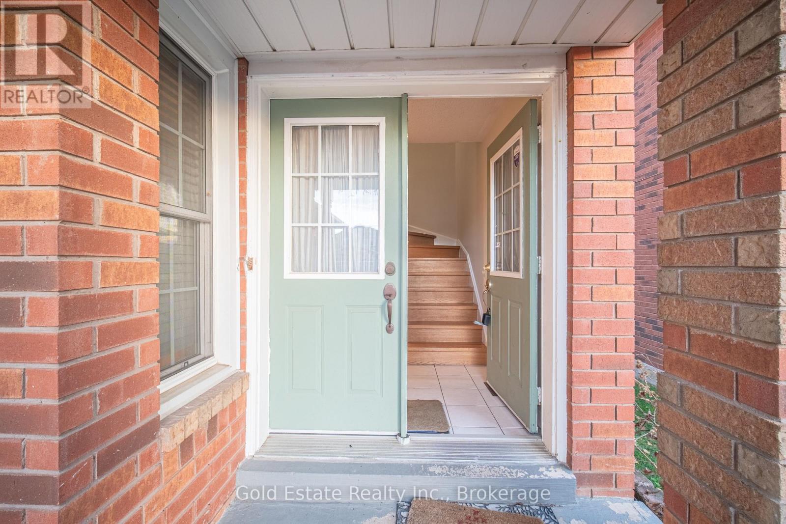 3850 Cedar Hedge Rise, Mississauga, Ontario  L5N 6X2 - Photo 6 - W12740976