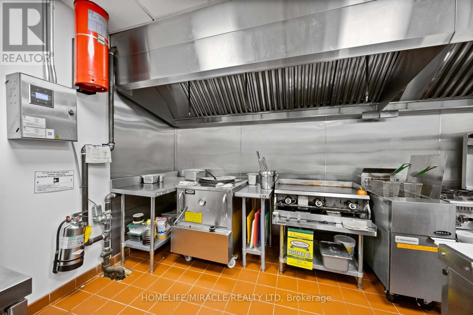 1224 St Clair Avenue, Toronto, Ontario  M6E 1B4 - Photo 29 - W12740992