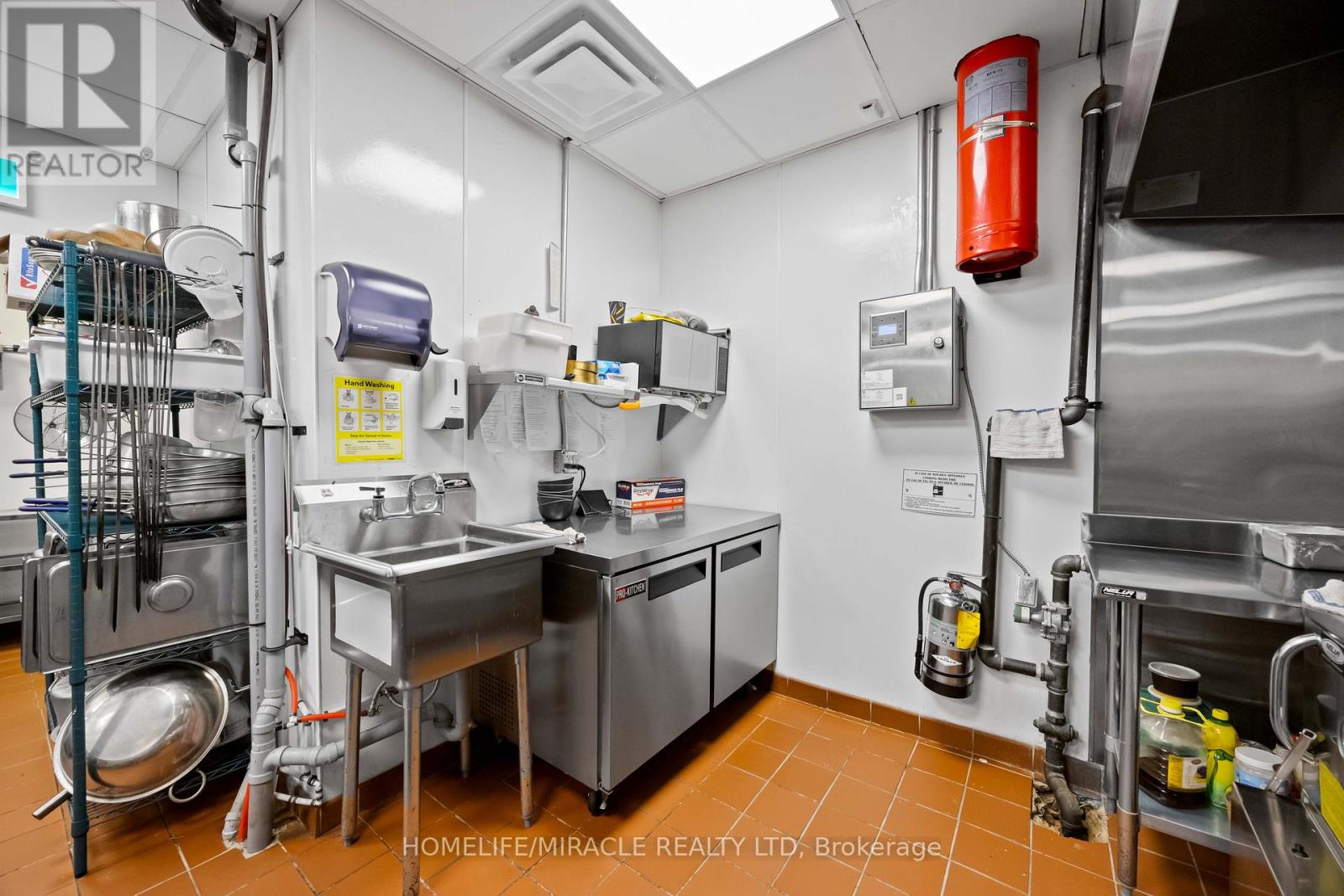 1224 St Clair Avenue, Toronto, Ontario  M6E 1B4 - Photo 30 - W12740992