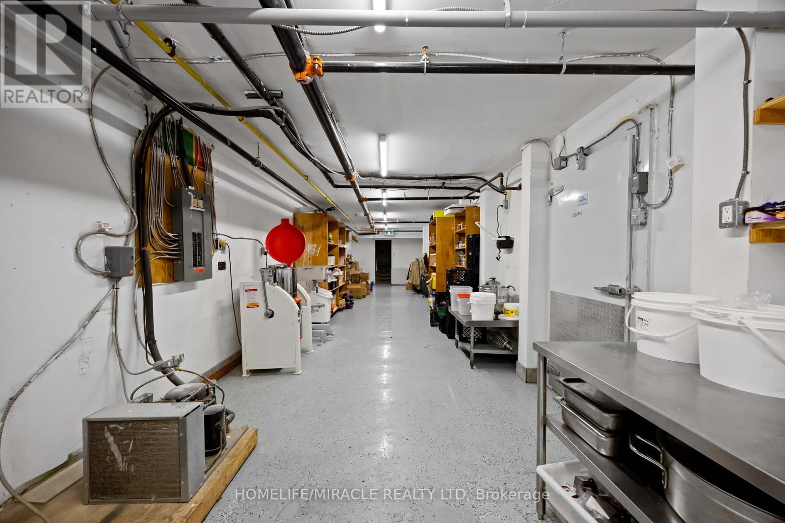 1224 St Clair Avenue, Toronto, Ontario  M6E 1B4 - Photo 35 - W12740992