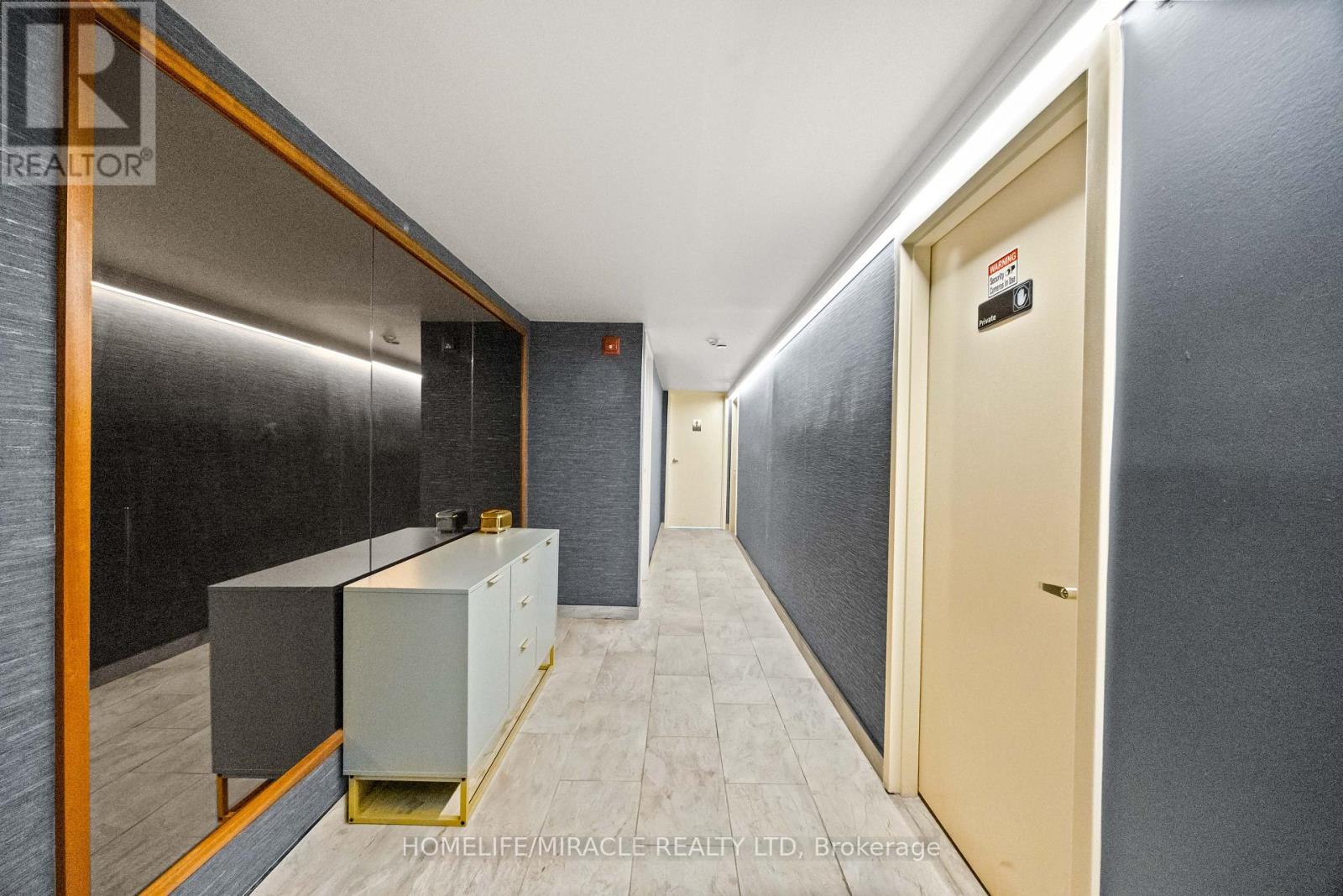 1224 St Clair Avenue, Toronto, Ontario  M6E 1B4 - Photo 43 - W12740992