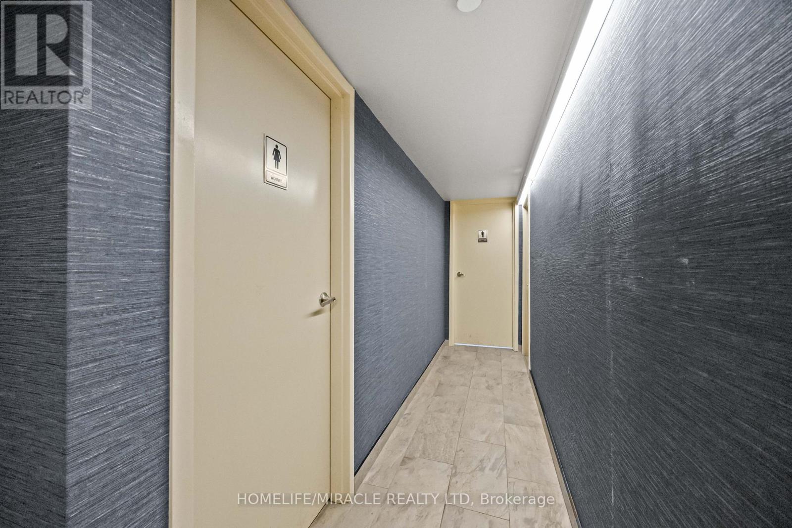 1224 St Clair Avenue, Toronto, Ontario  M6E 1B4 - Photo 44 - W12740992