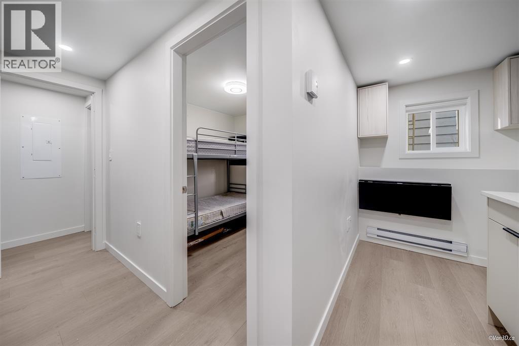 Listing Picture 13 of 24 : 7843 WEDGEWOOD STREET, Burnaby / 本拿比 - 魯藝地產 Yvonne Lu Group - MLS Medallion Club Member