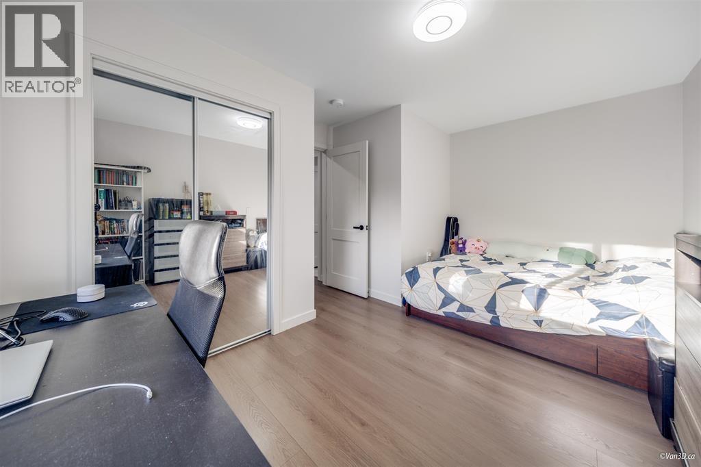 Listing Picture 12 of 24 : 7843 WEDGEWOOD STREET, Burnaby / 本拿比 - 魯藝地產 Yvonne Lu Group - MLS Medallion Club Member