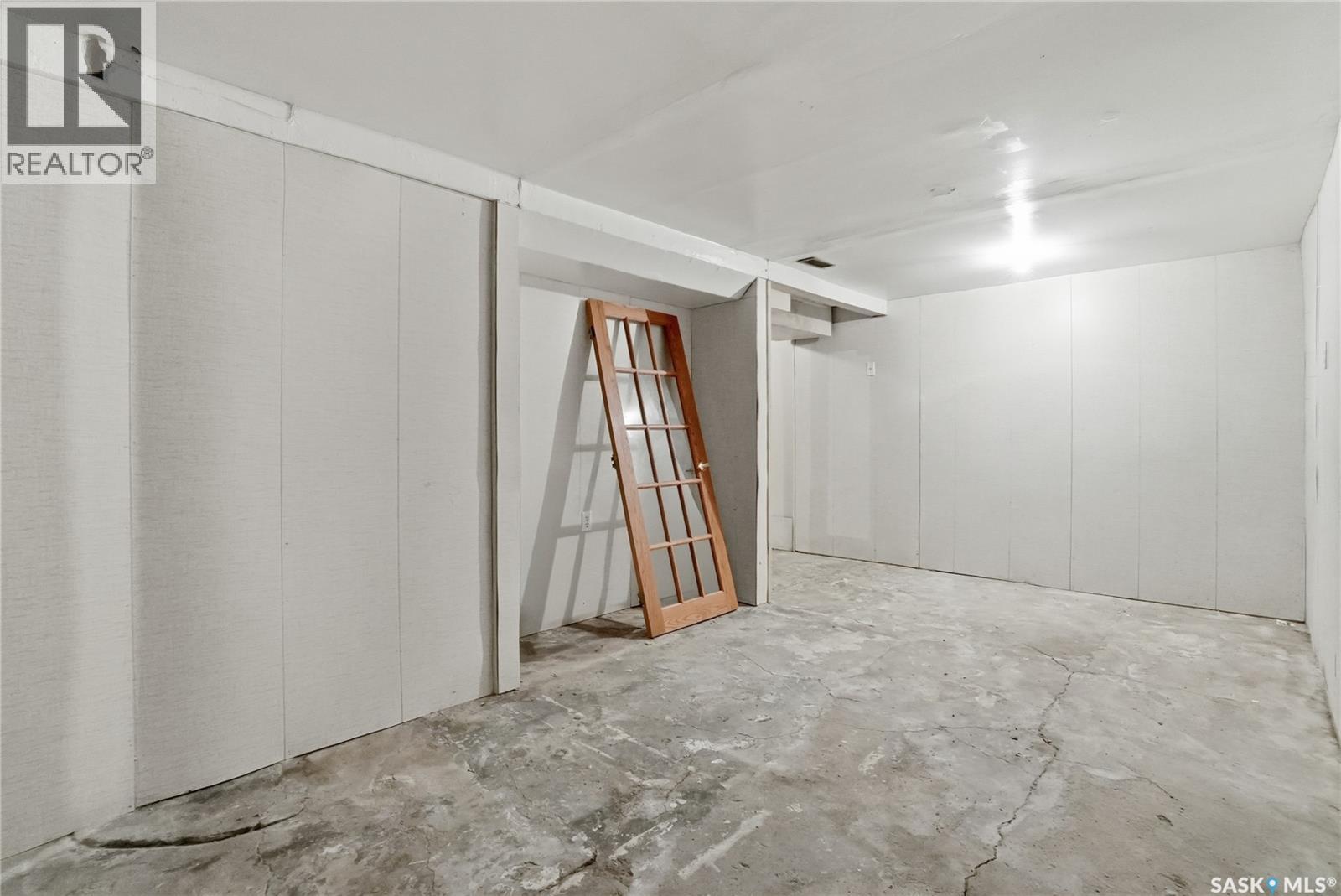 320 D Avenue S, Saskatoon, Saskatchewan  S7M 1R1 - Photo 30 - SK027645