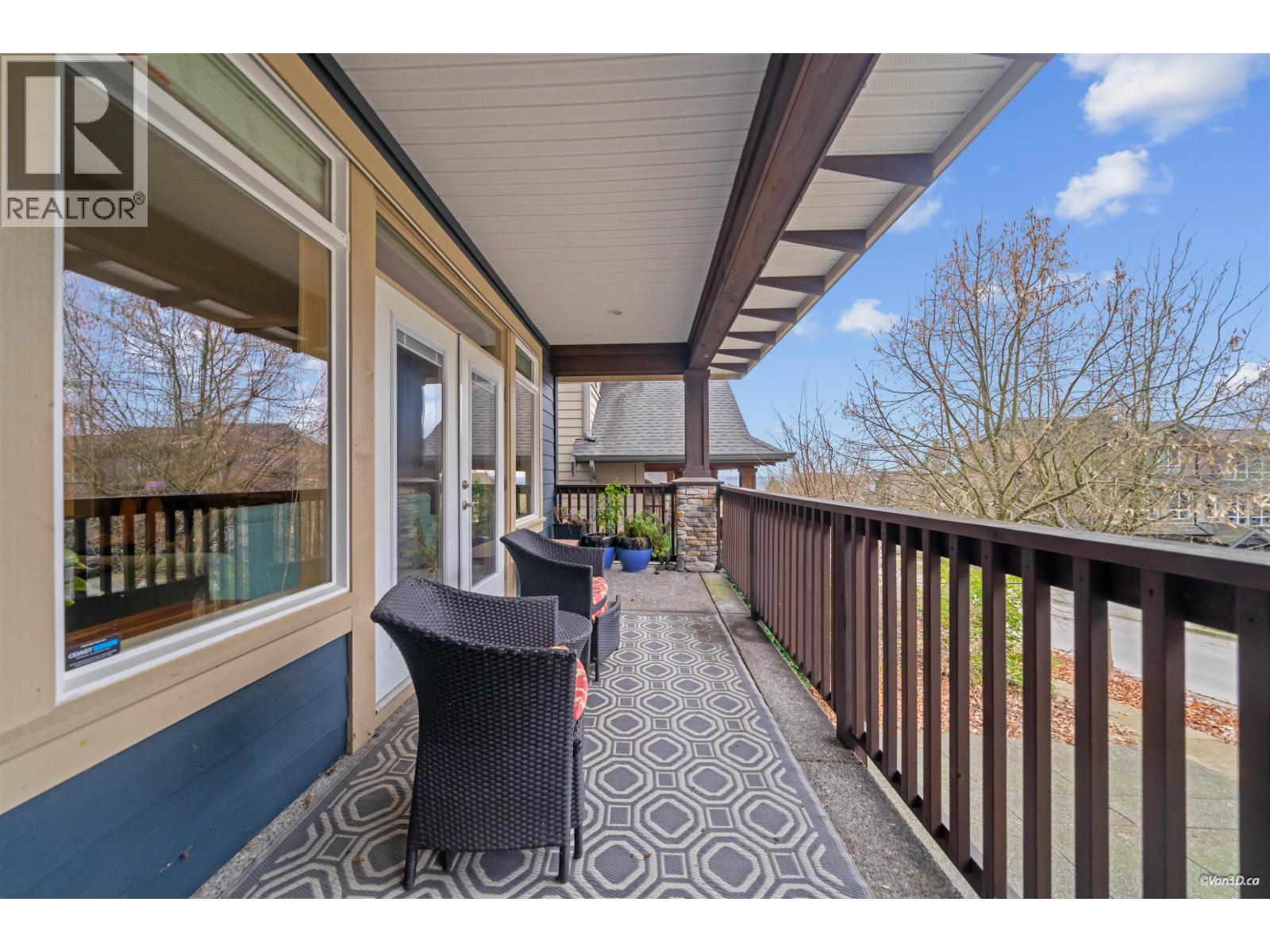 1479 Southview Street, Coquitlam, British Columbia  V3E 0E4 - Photo 2 - R3084622