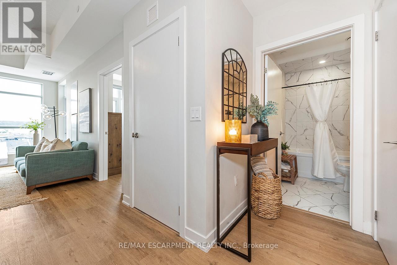 606 - 600 North Service Road, Hamilton, Ontario  L8E 0L2 - Photo 19 - X12740984