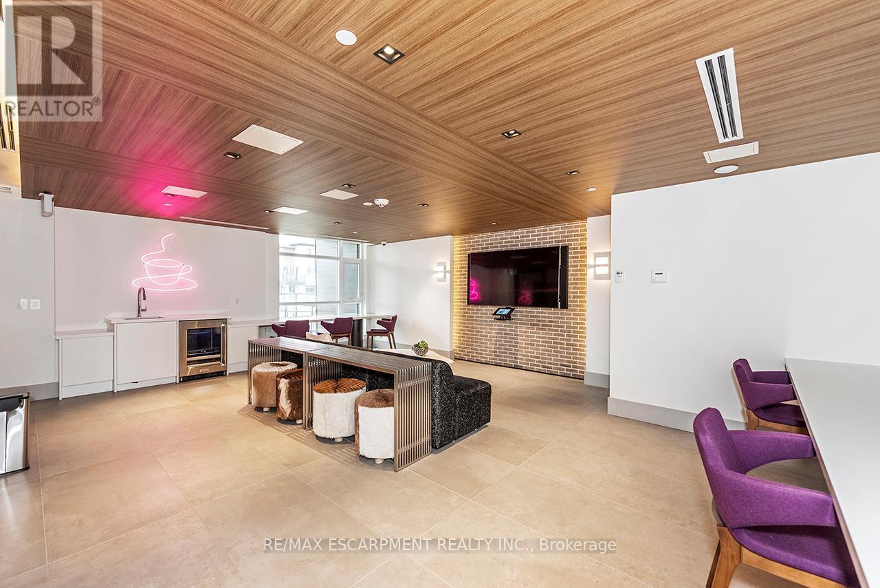 606 - 600 North Service Road, Hamilton, Ontario  L8E 0L2 - Photo 44 - X12740984