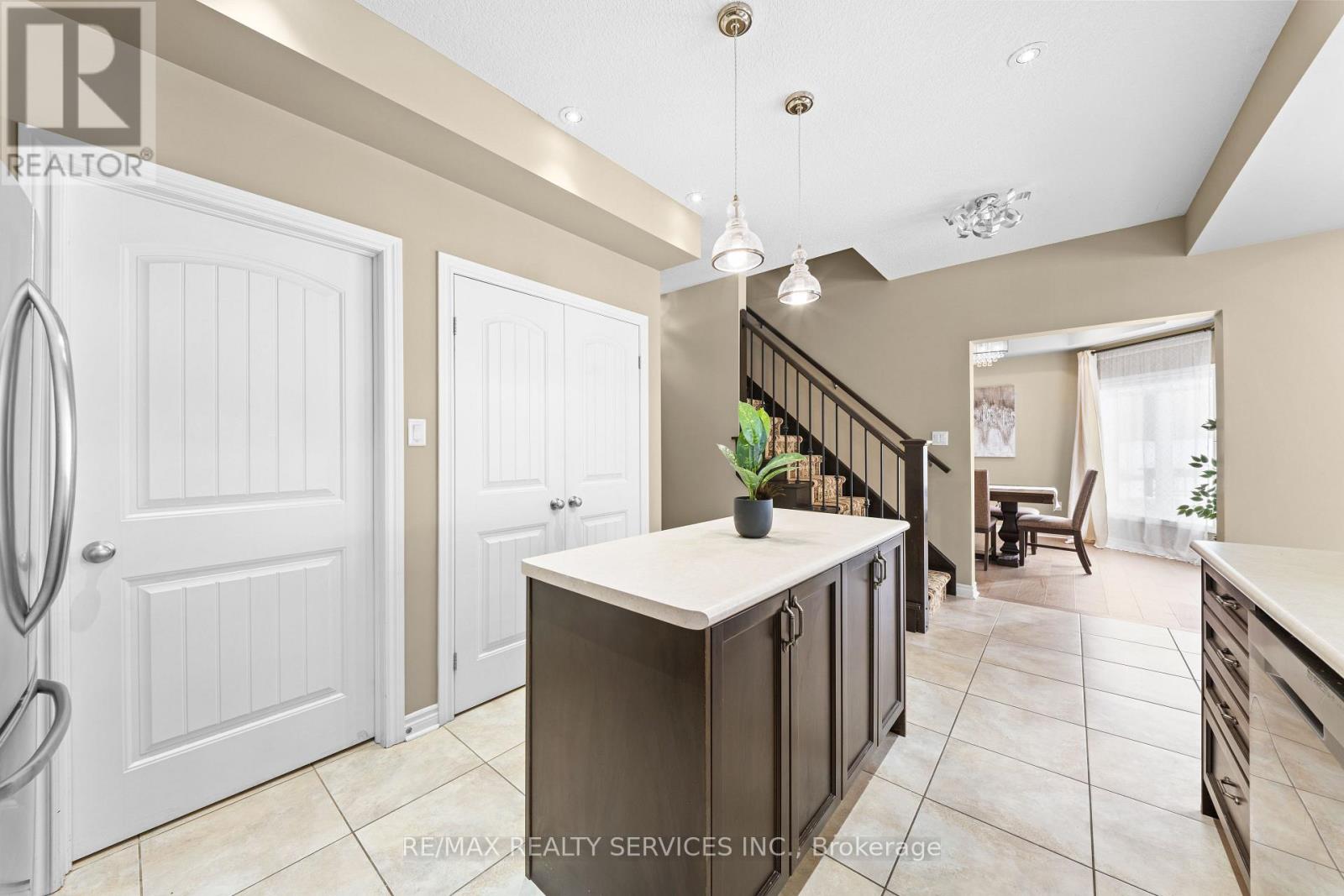 906 Audrey Place, Kitchener, Ontario  N2E 0B9 - Photo 19 - X12740994