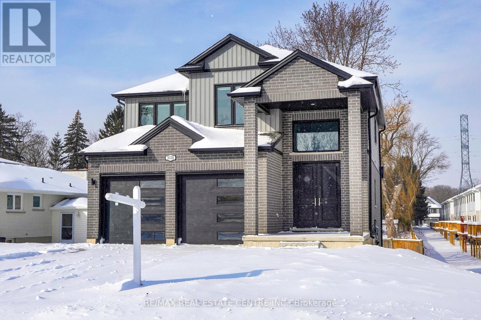 Upper - 3328 Oriole Drive, London South, Ontario  N6M 0K1 - Photo 2 - X12713640