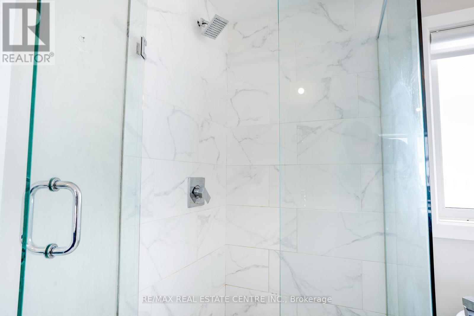 Upper - 3328 Oriole Drive, London South, Ontario  N6M 0K1 - Photo 21 - X12713640