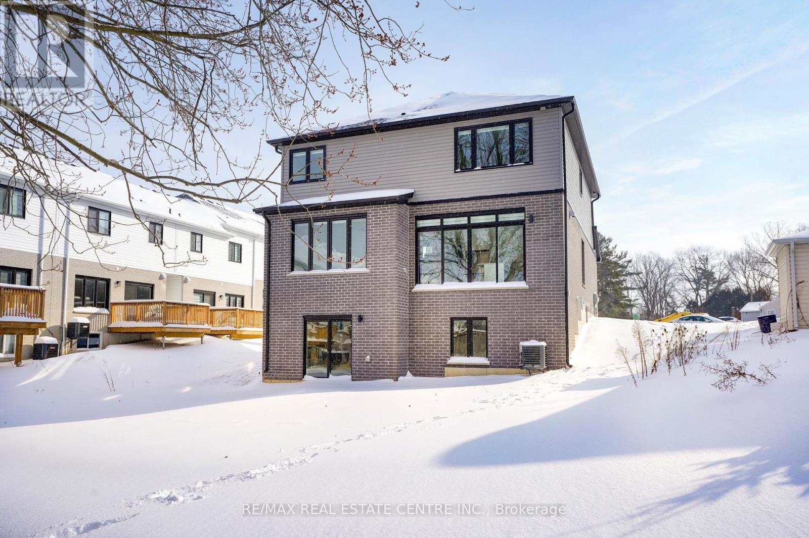 Upper - 3328 Oriole Drive, London South, Ontario  N6M 0K1 - Photo 37 - X12713640