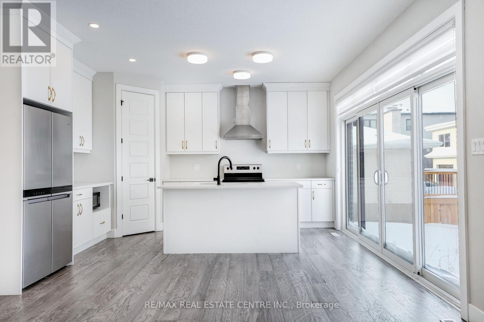 3328 Oriole Drive, London South, Ontario  N6M 0K1 - Photo 10 - X12734776