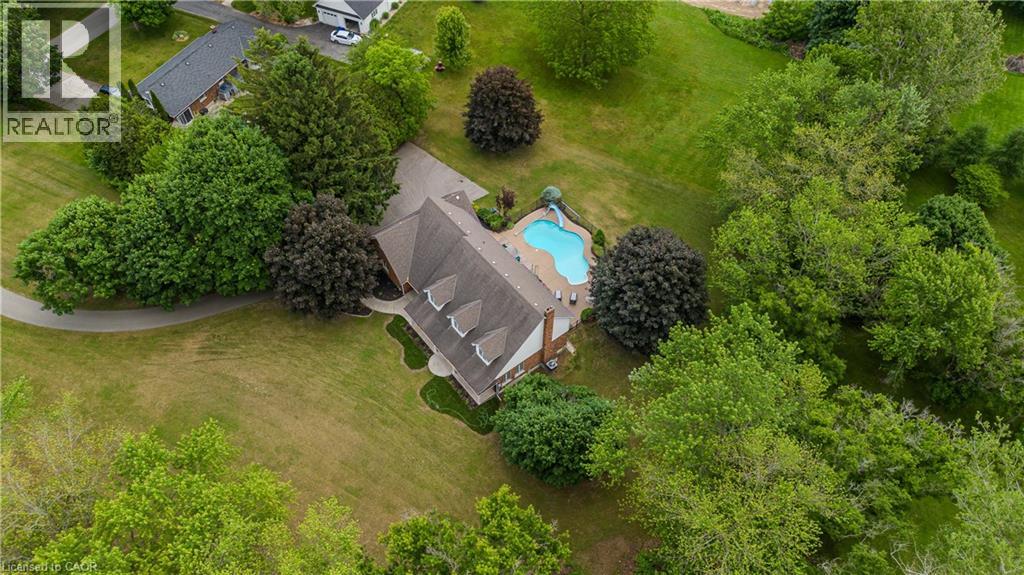 331 Lanark Street, Caledonia, Ontario  N3W 1G3 - Photo 2 - 40801404